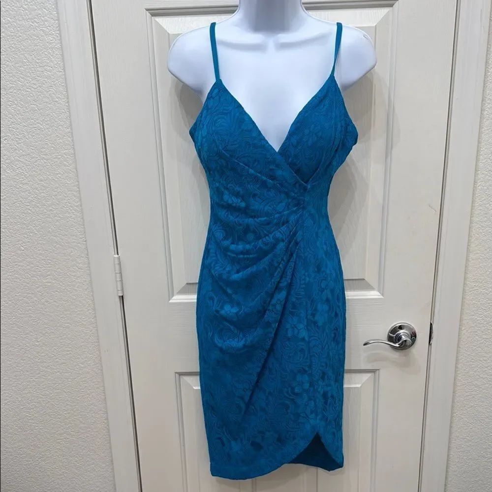 Guess Teal Blue Ruched Cocktail Dress Sz 2 Silky Floral Lace Adjustable Straps
